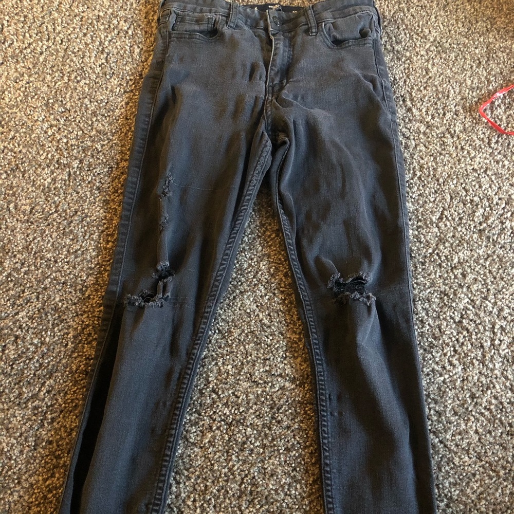 Hollister cropped pants size 5